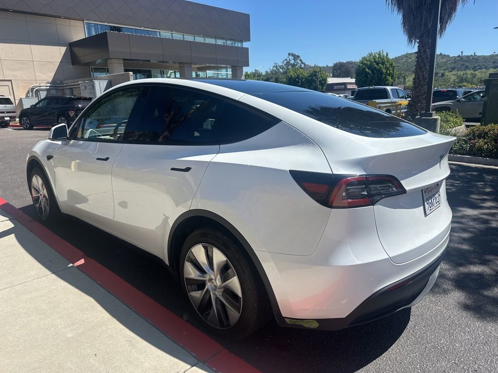 Used 2023 Tesla Model Y Long Range image 7