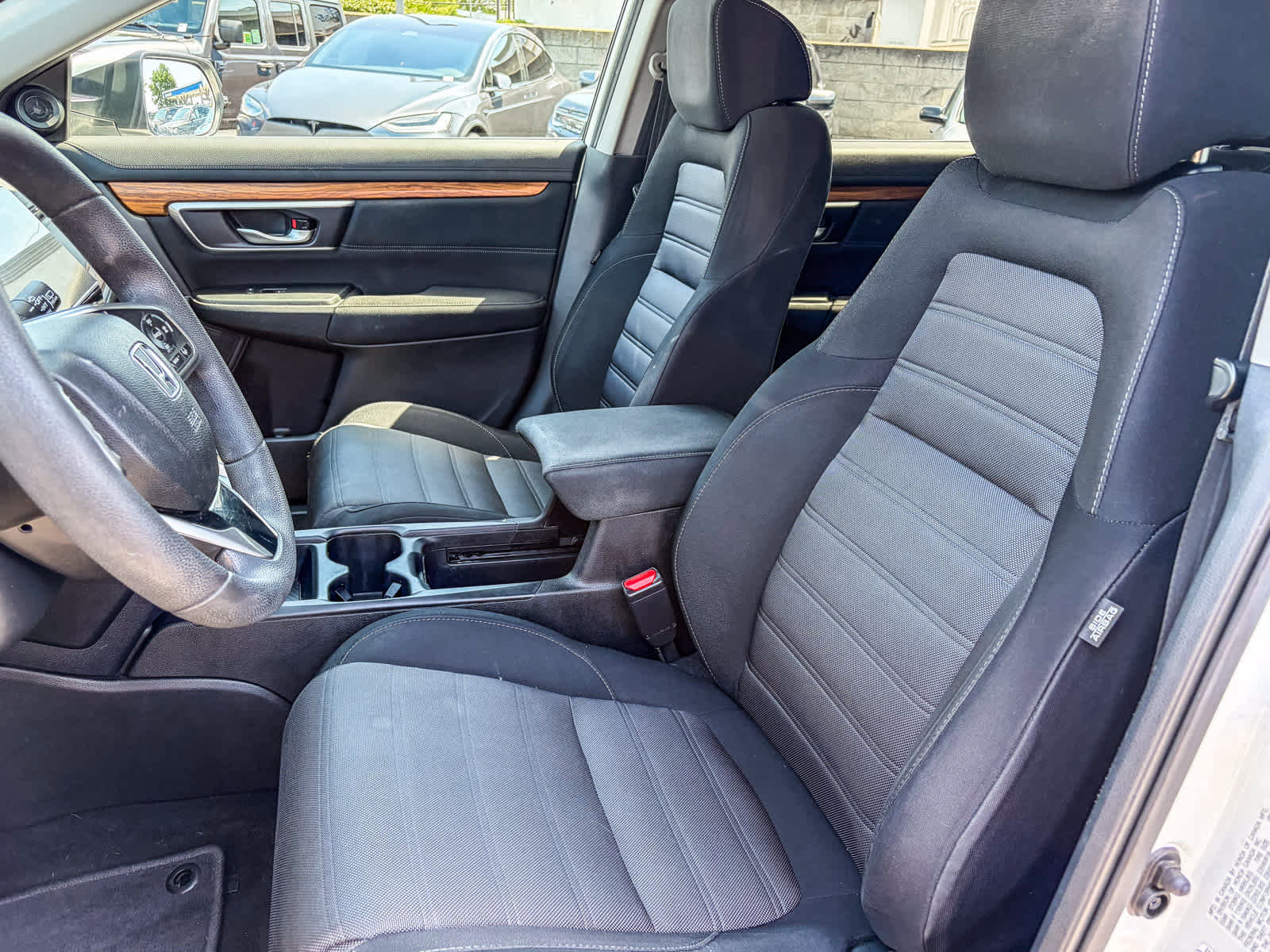 Used 2017 Honda CR-V EX image 17