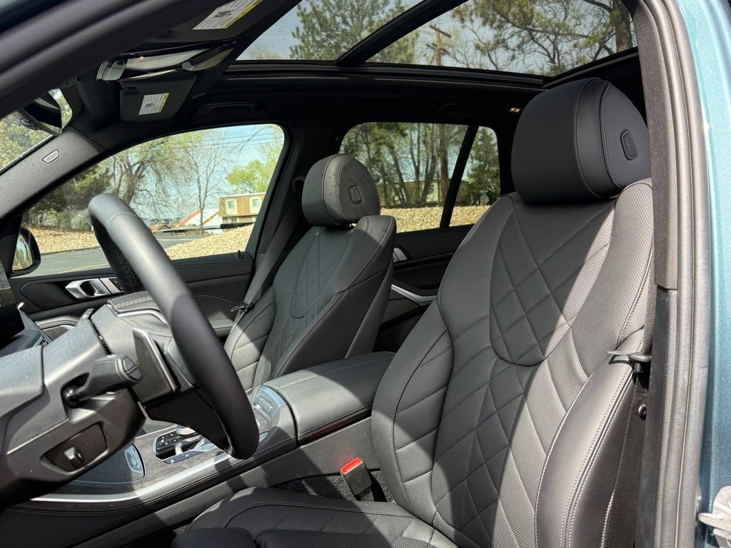 Used 2024 BMW X5 xDrive40i w/ Premium Package image 17