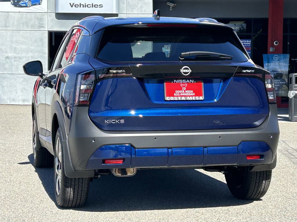 Used 2026 Nissan Kicks SV image 3