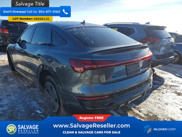 Used 2024 Audi Q8 e-tron Premium image 3