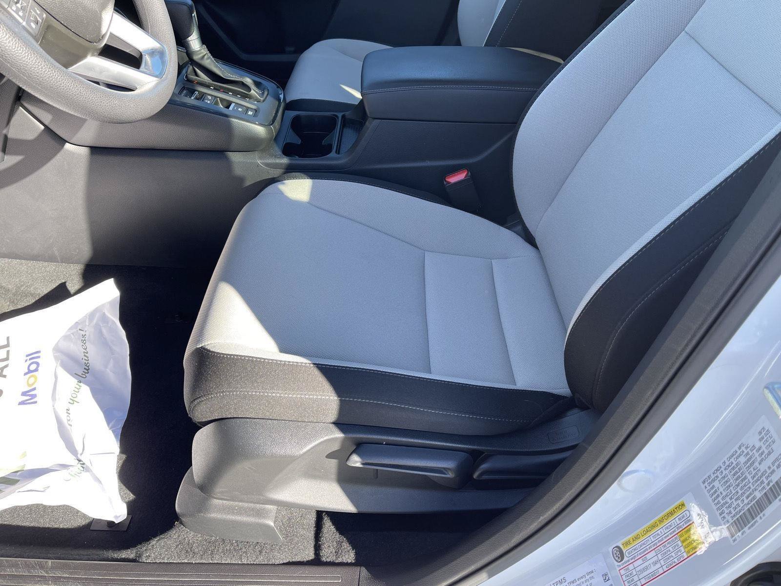 Used 2026 Honda CR-V LX image 3