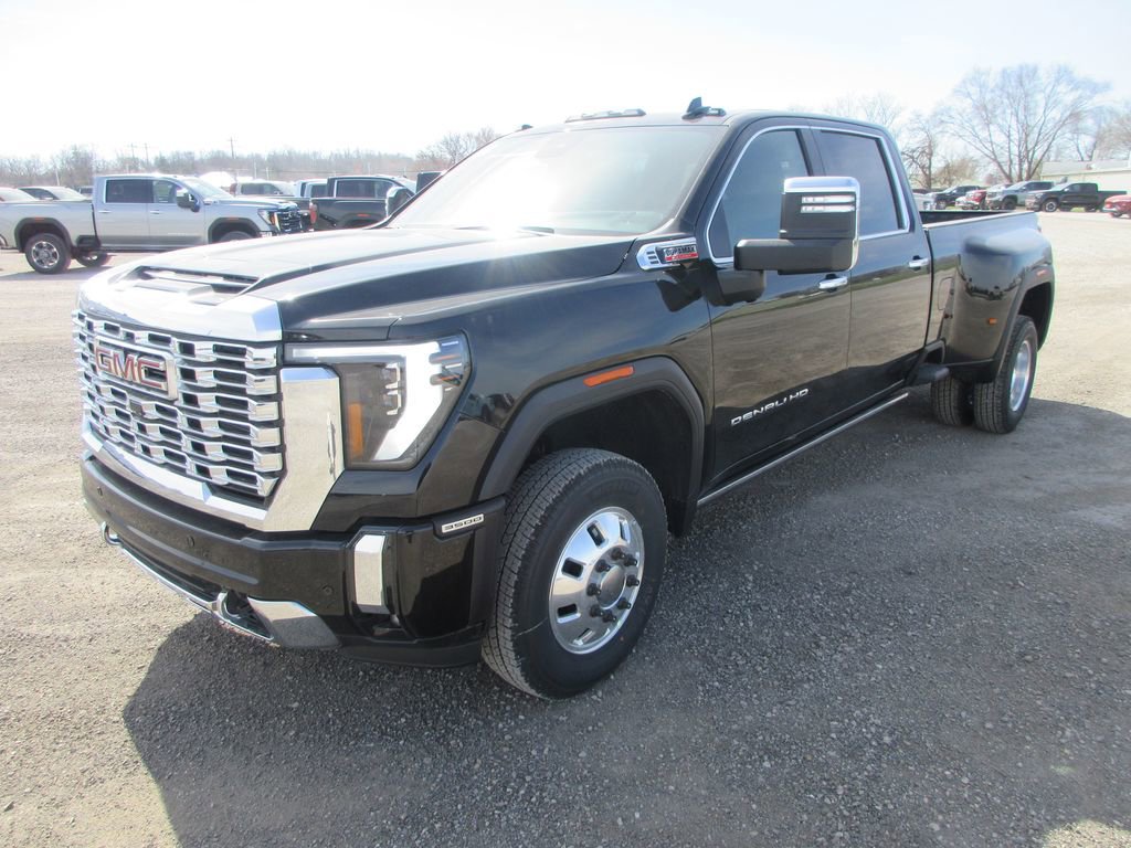 New 2026 GMC Sierra 3500 Denali w/ Denali Reserve Package image 11
