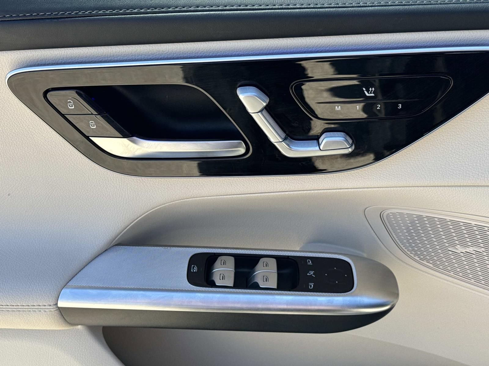 Used 2024 Mercedes-Benz GLC 300 4MATIC image 20