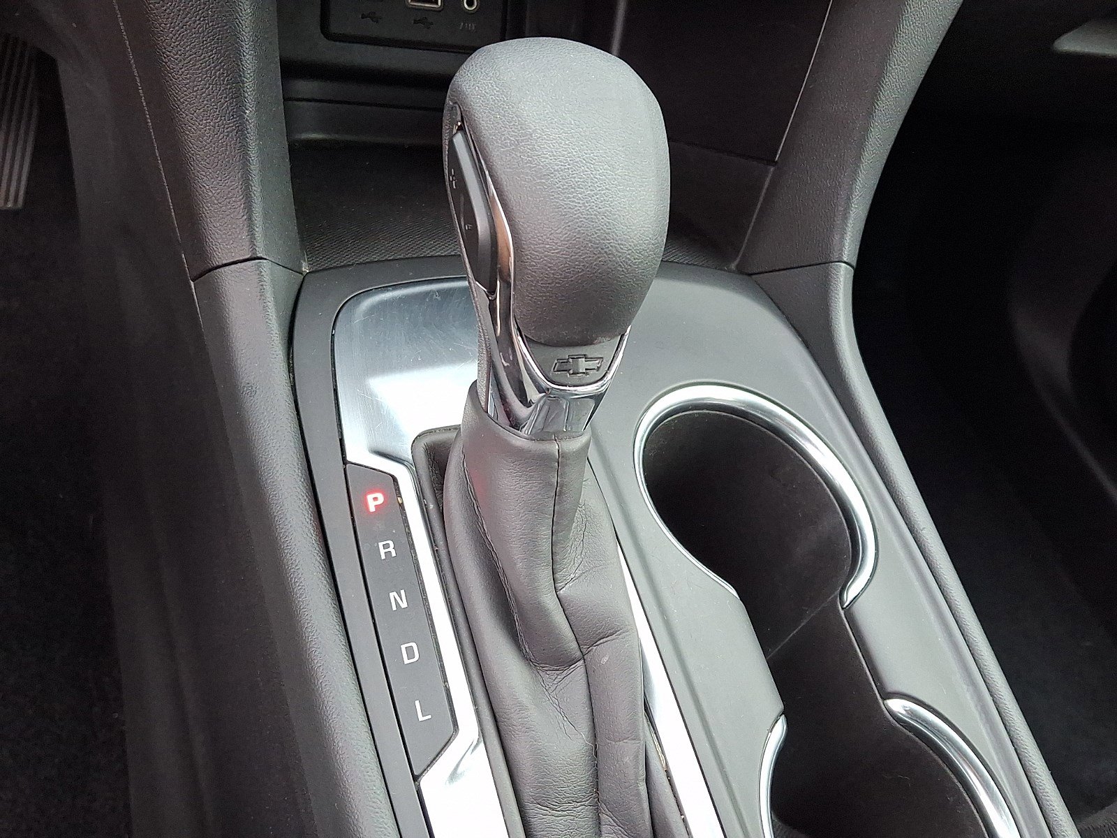 Used 2022 Chevrolet Equinox LS w/ LS Convenience Package FWD image 13