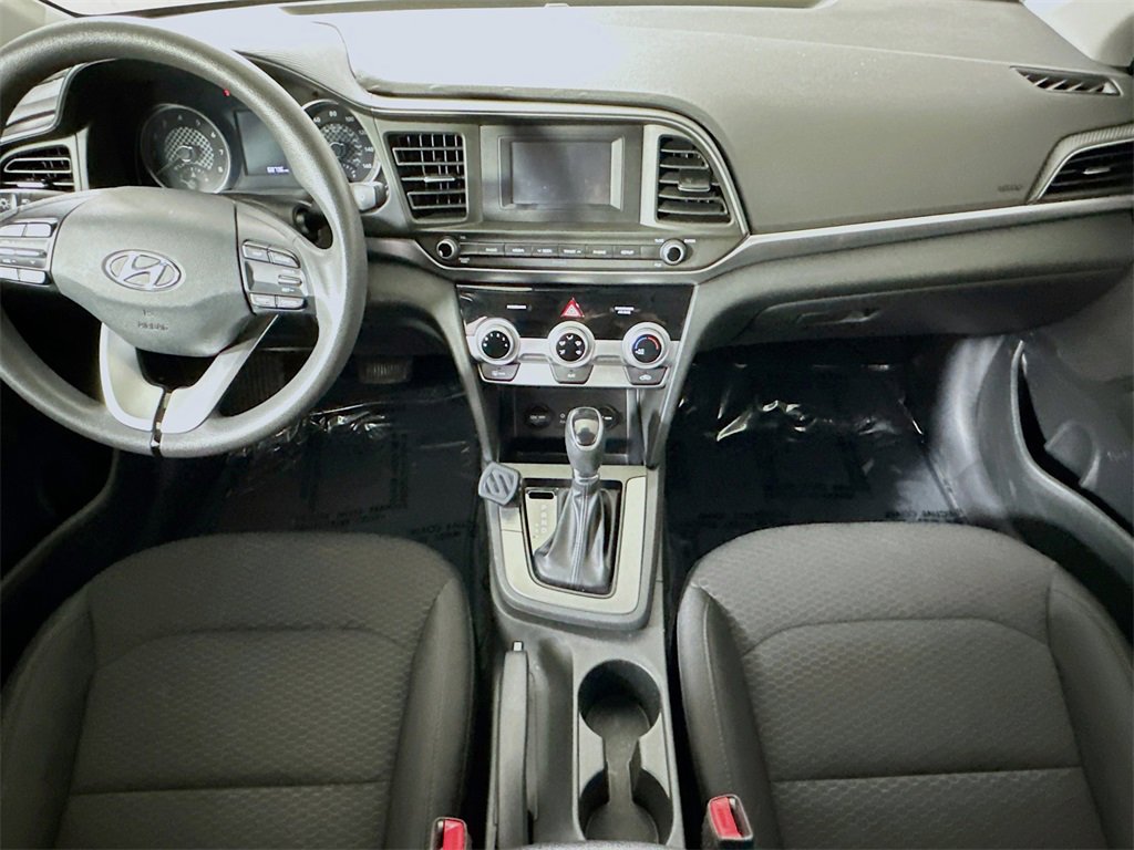 Used 2019 Hyundai Elantra SE w/ Cargo Package image 16