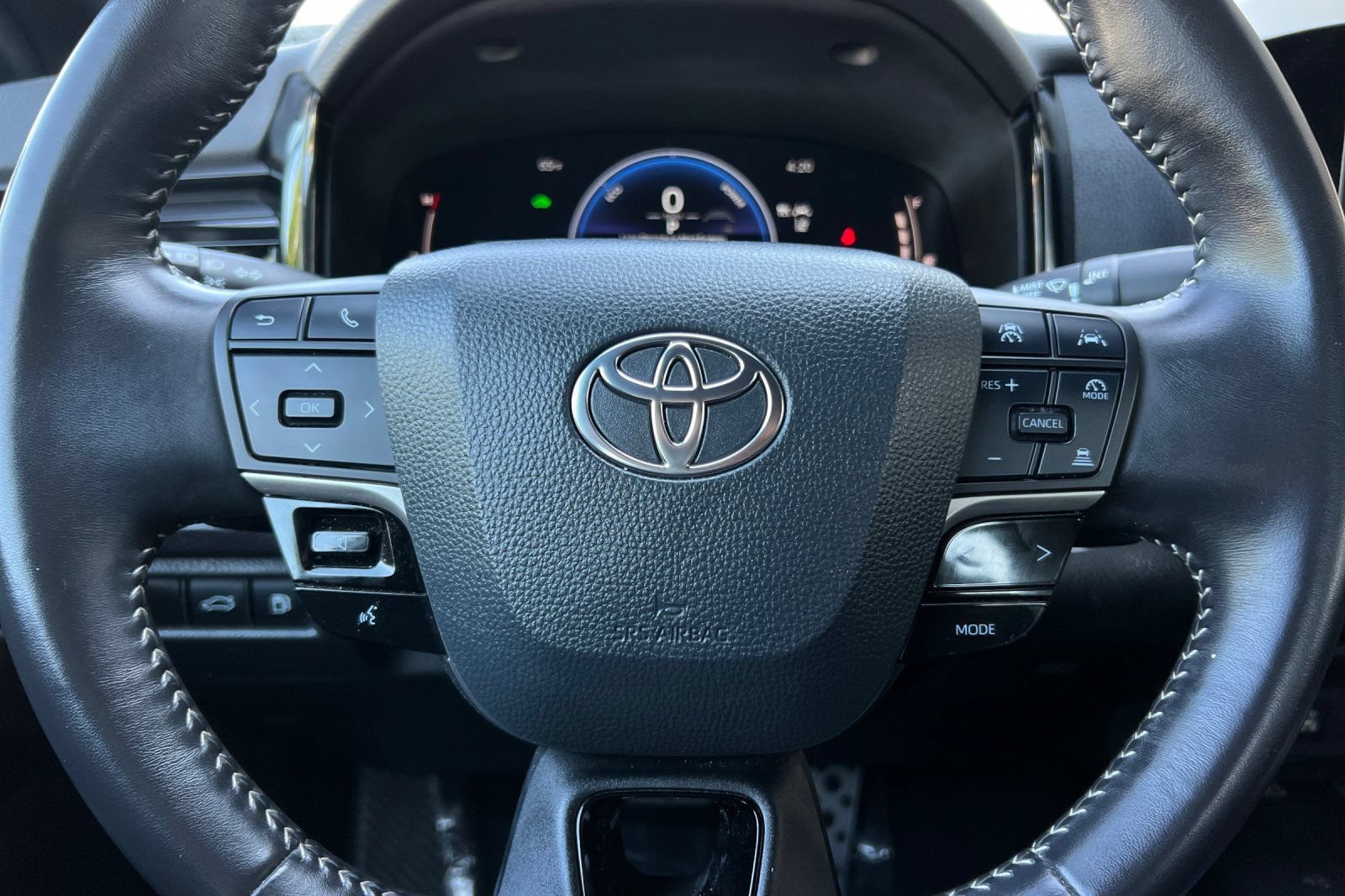 Certified 2025 Toyota Camry SE FWD image 36