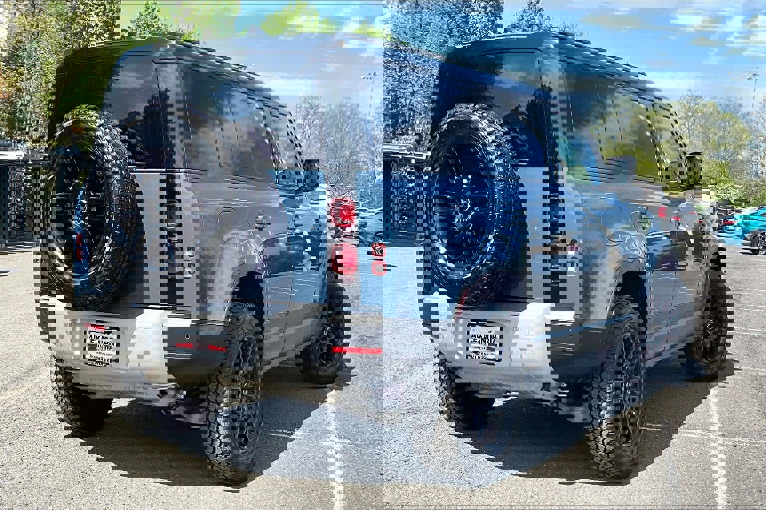 Used 2025 Land Rover Defender 110 S image 11