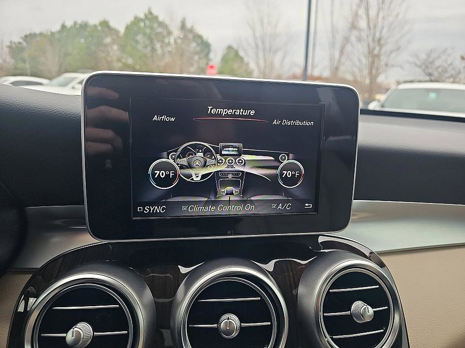 Used 2019 Mercedes-Benz GLC 300 4MATIC image 25