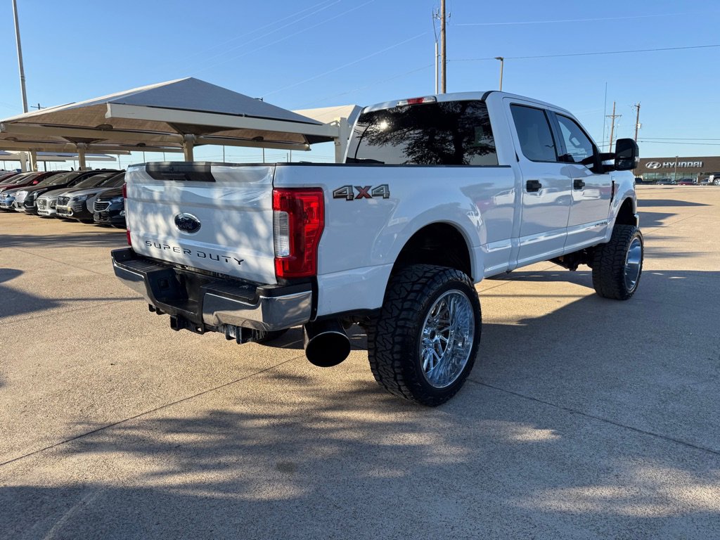 Used 2017 Ford F250 XLT AWD/4WD image 7