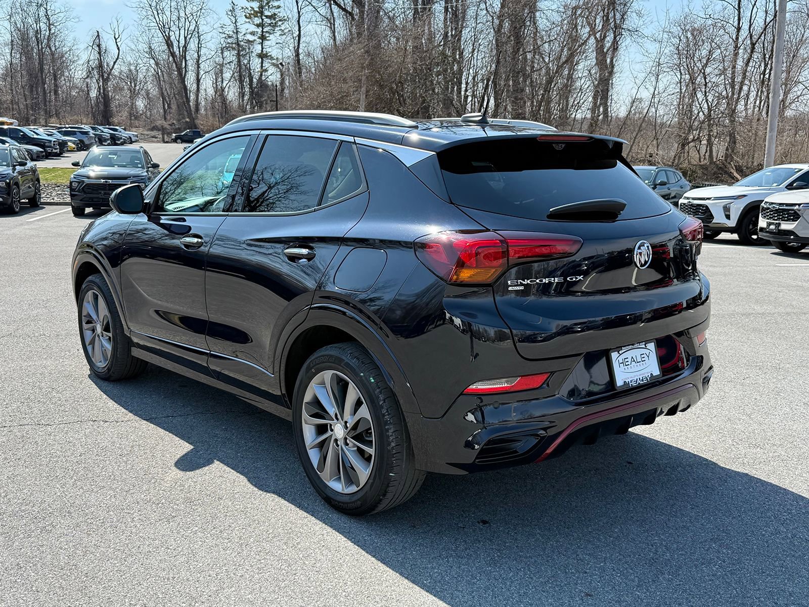 Certified 2021 Buick Encore GX Essence w/ Advanced Technology Package image 4