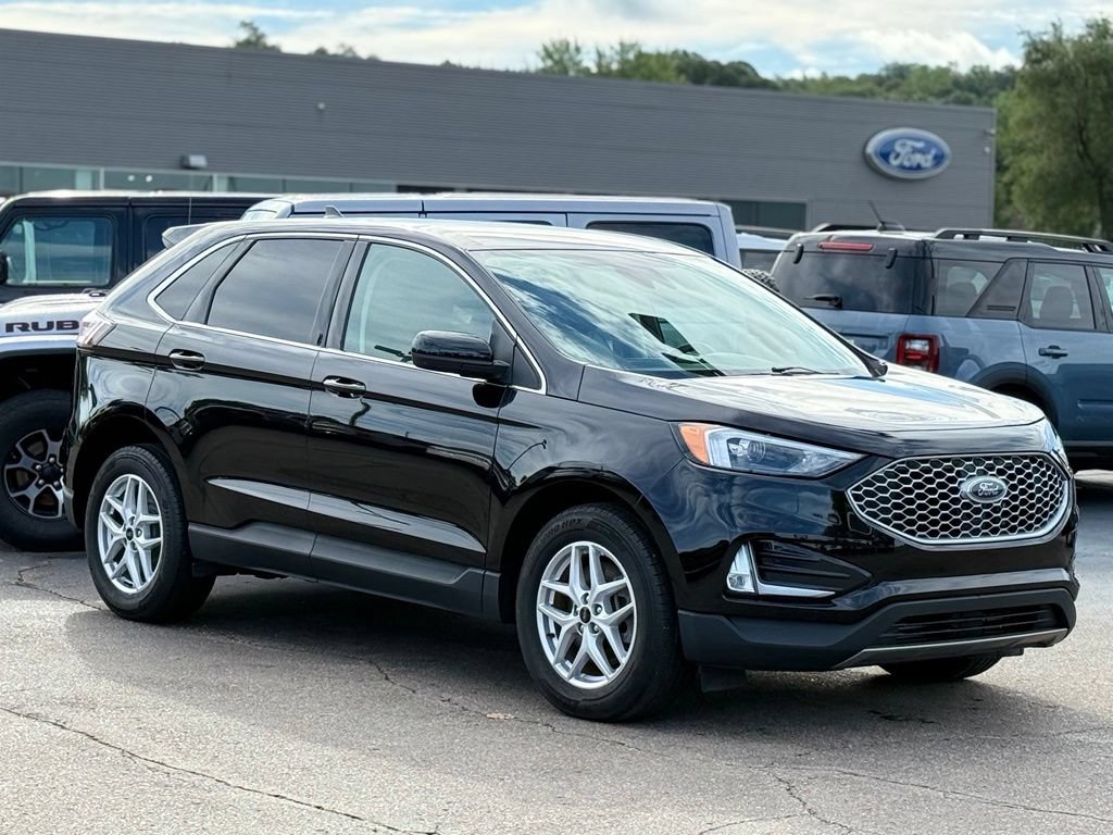 Certified 2024 Ford Edge SEL w/ Convenience Package AWD/4WD image 26