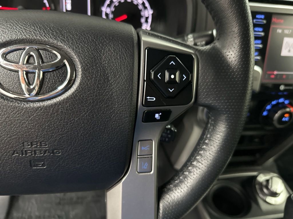 Used 2022 Toyota 4Runner SR5 Premium w/ Moonroof Package AWD/4WD image 15