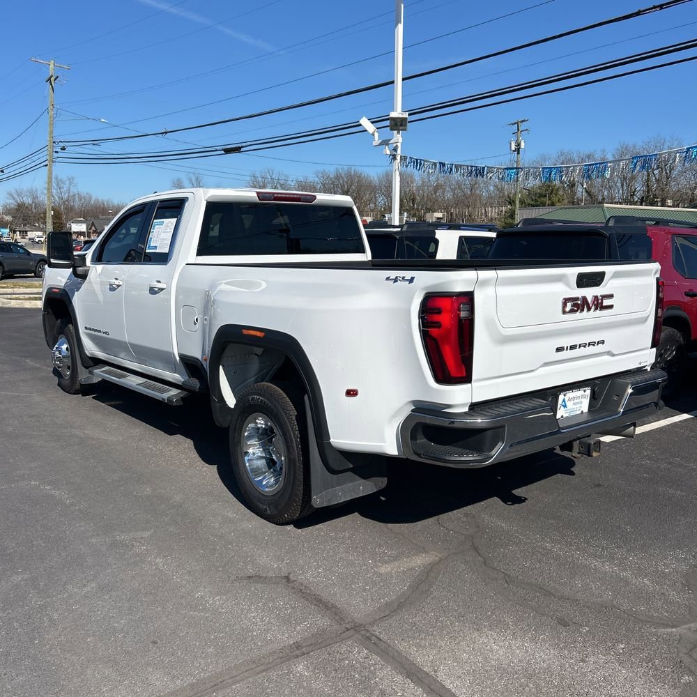 Used 2024 GMC Sierra 3500 SLE w/ SLE Value Package image 4