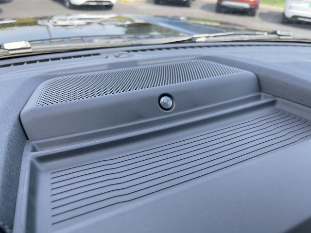 New 2026 Ford F350 Lariat w/ Black Appearance Package image 25