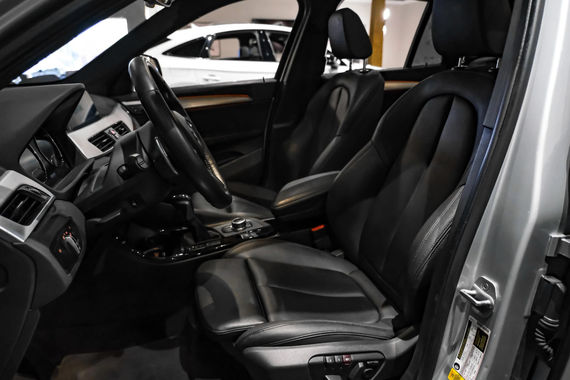 Used 2019 BMW X1 sDrive28i w/ M Sport Package FWD image 27