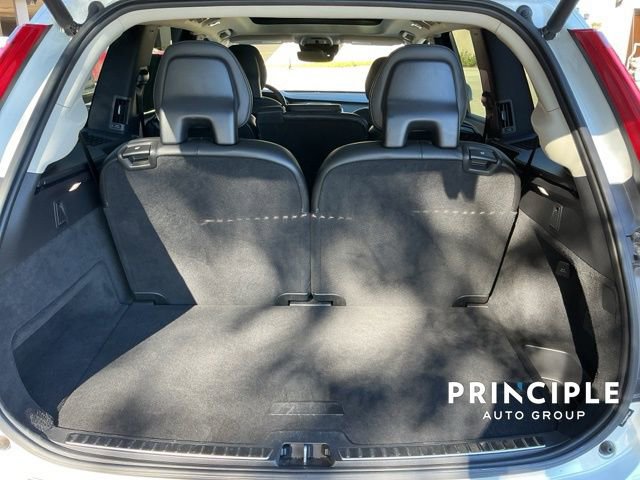 Certified 2021 Volvo XC90 T5 Momentum w/ Protection Package Premier image 31