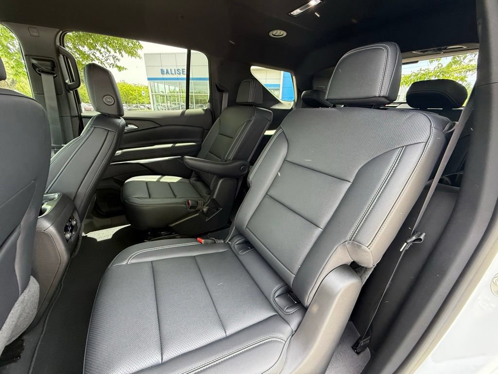 New 2026 Chevrolet Traverse LT w/ Driver Confidence Package AWD/4WD image 27