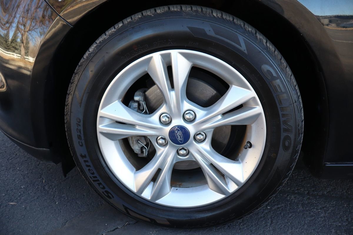 Used 2013 Ford Focus SE image 40