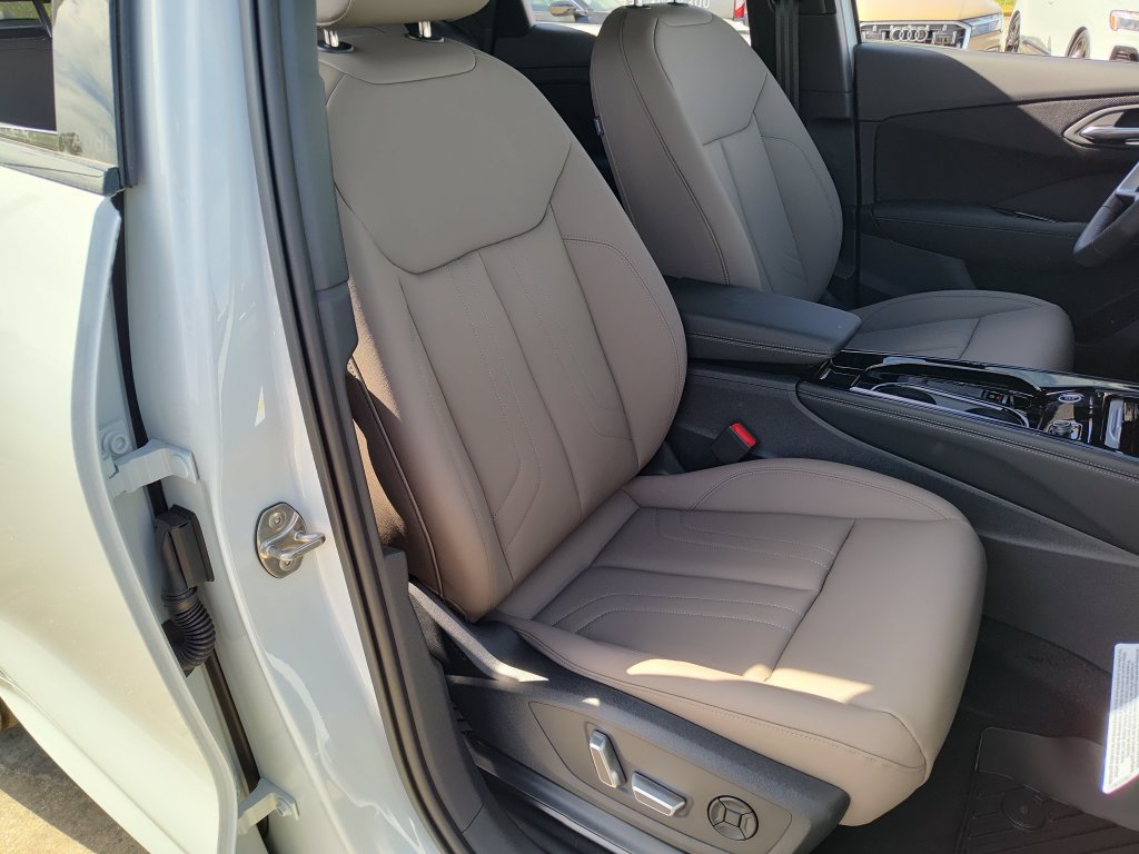 New 2026 Audi Q3 quattro 2.0T AWD/4WD image 13