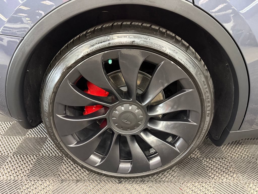 Used 2022 Tesla Model Y Performance AWD/4WD image 19
