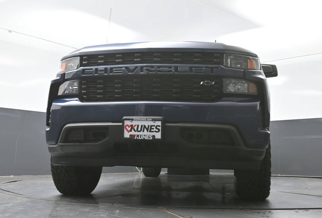 Used 2022 Chevrolet Silverado 1500 Custom w/ LPO, Dark Essentials Package AWD/4WD image 50
