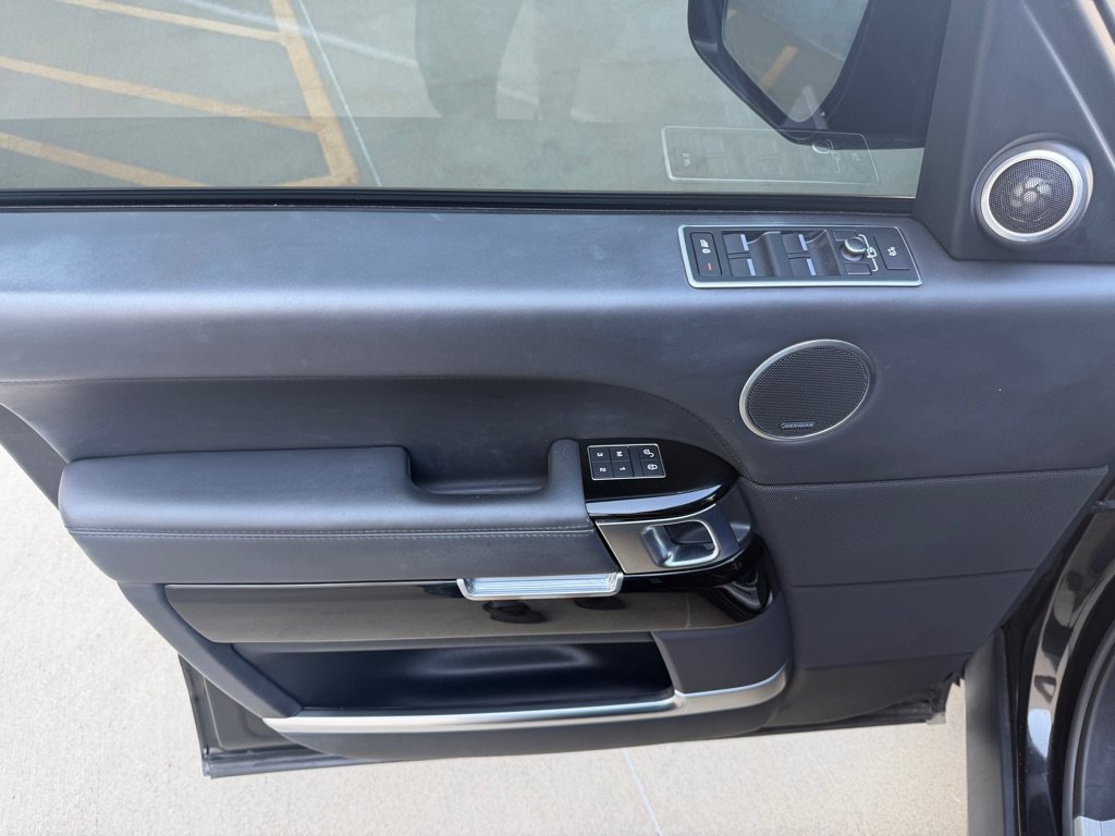 Used 2017 Land Rover Range Rover Autobiography AWD/4WD image 8