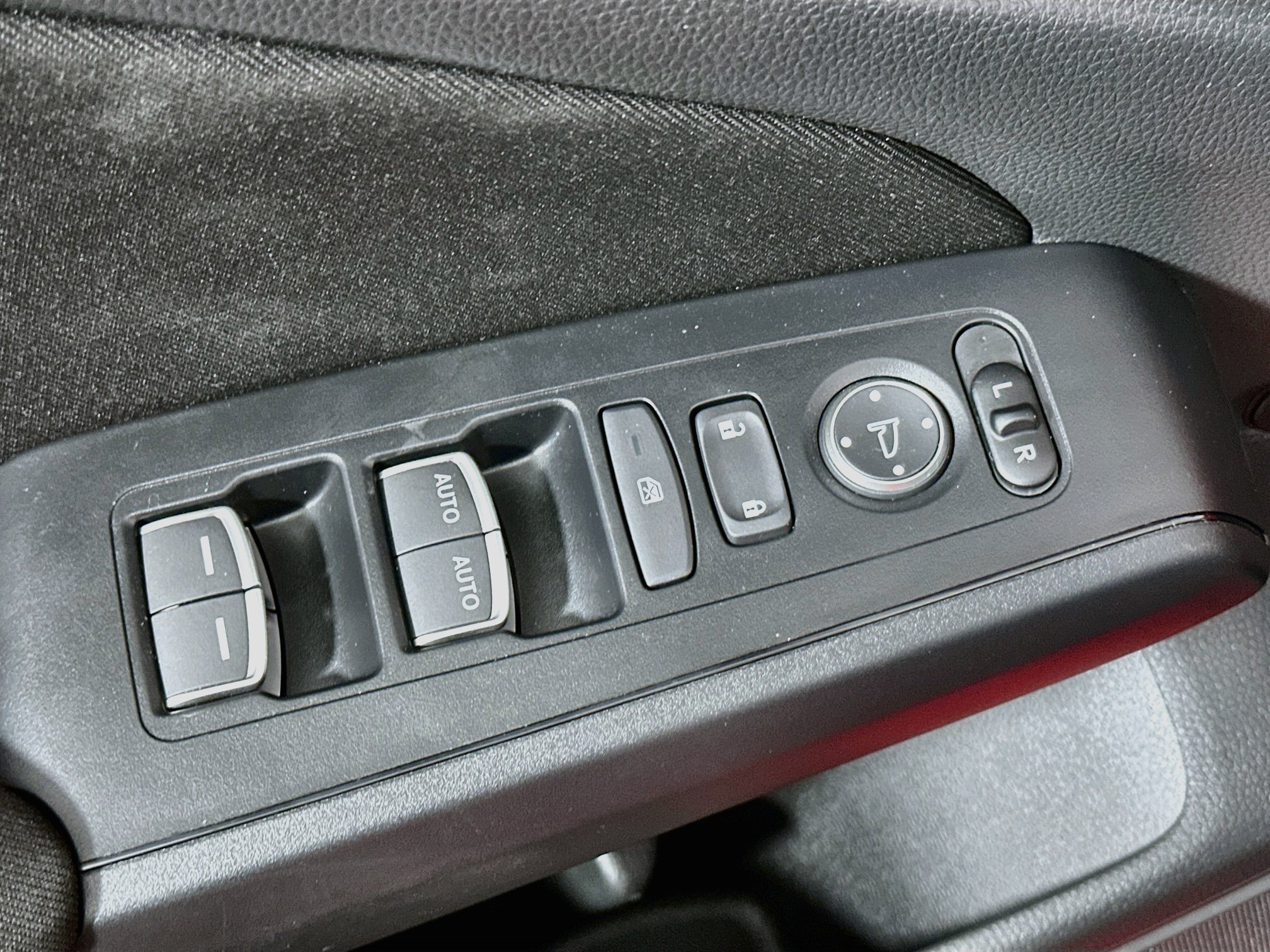 Used 2025 Honda Civic Sport image 15