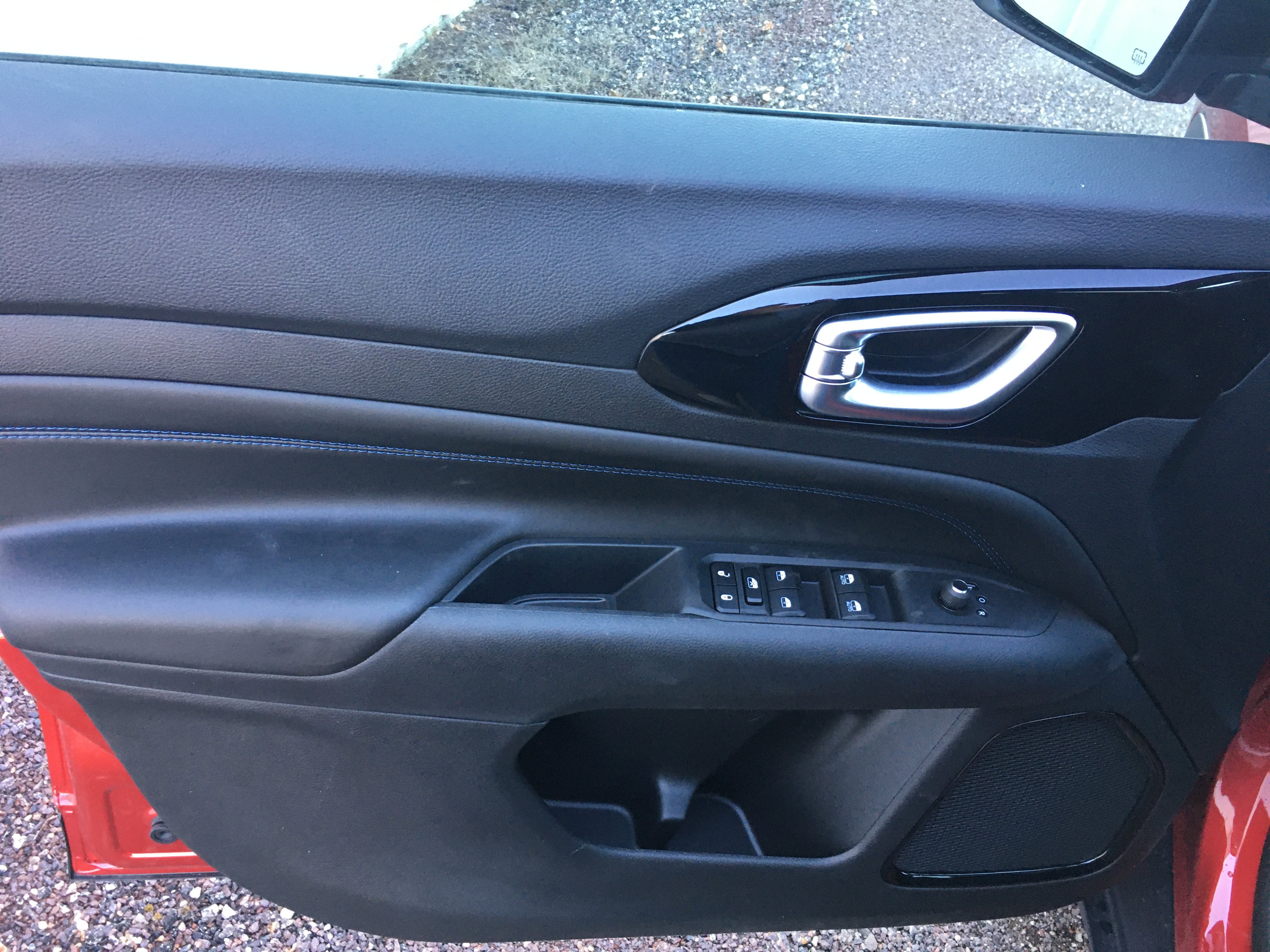 New 2026 Jeep Compass Latitude image 19