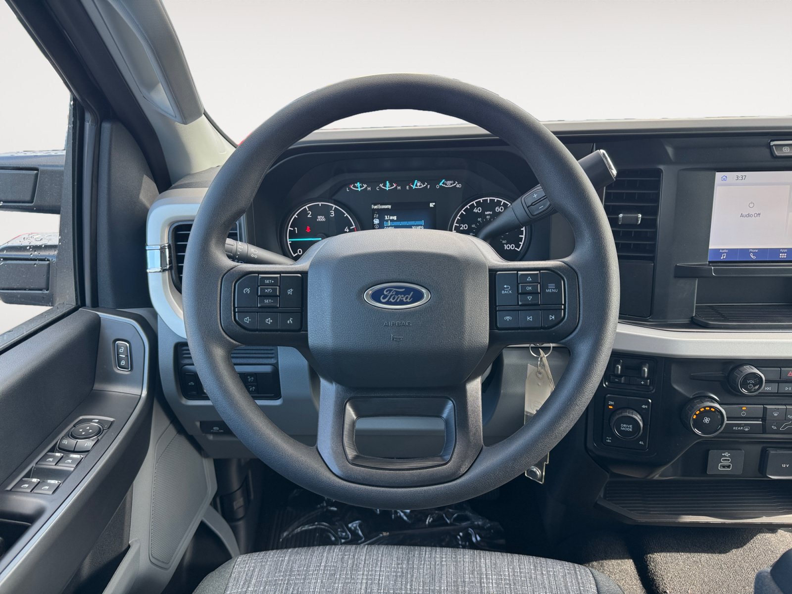 New 2026 Ford F250 XLT w/ FX4 Off-Road Package AWD/4WD image 16