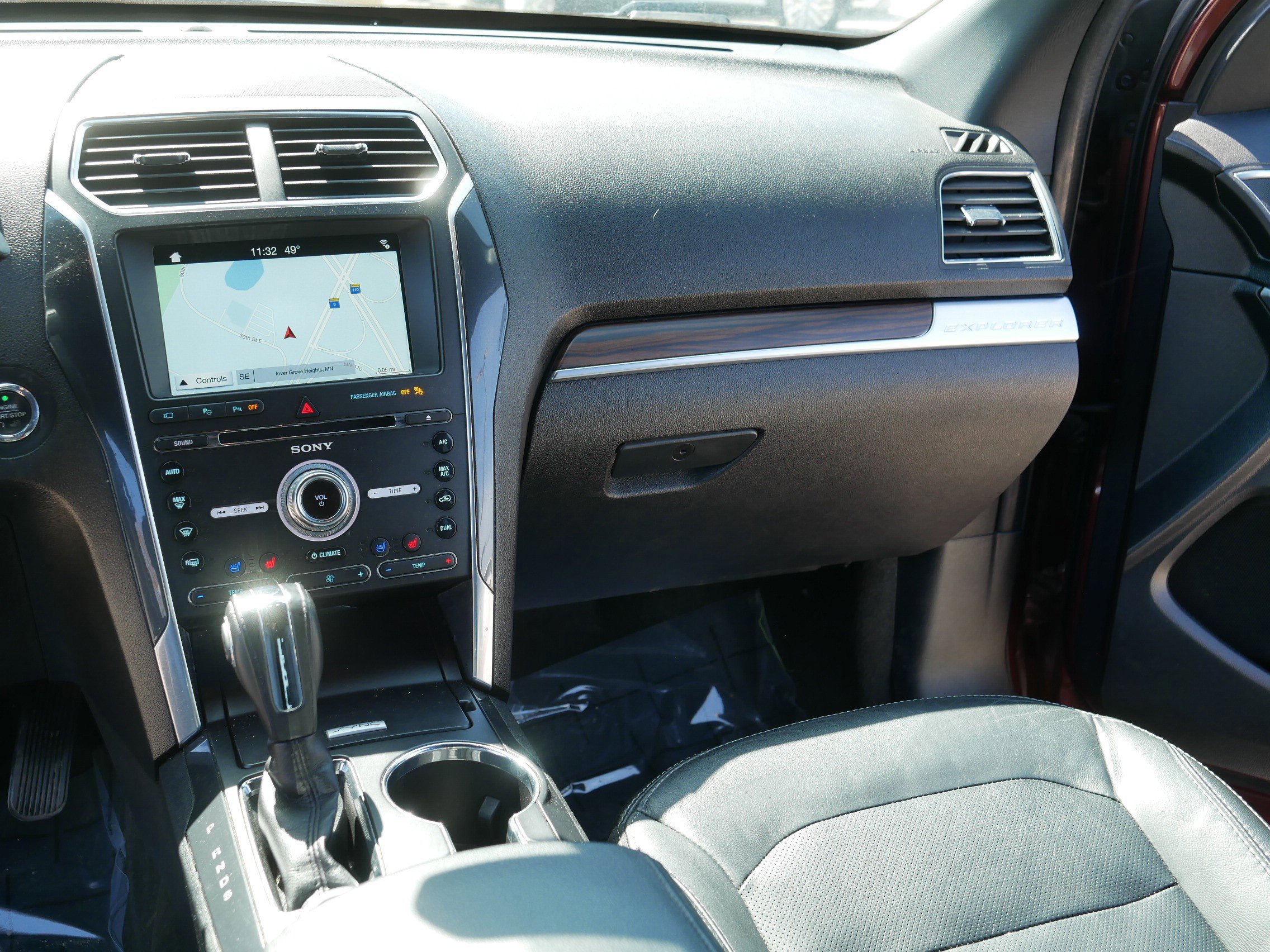 Used 2018 Ford Explorer Limited w/ Equipment Group 301A AWD/4WD image 23