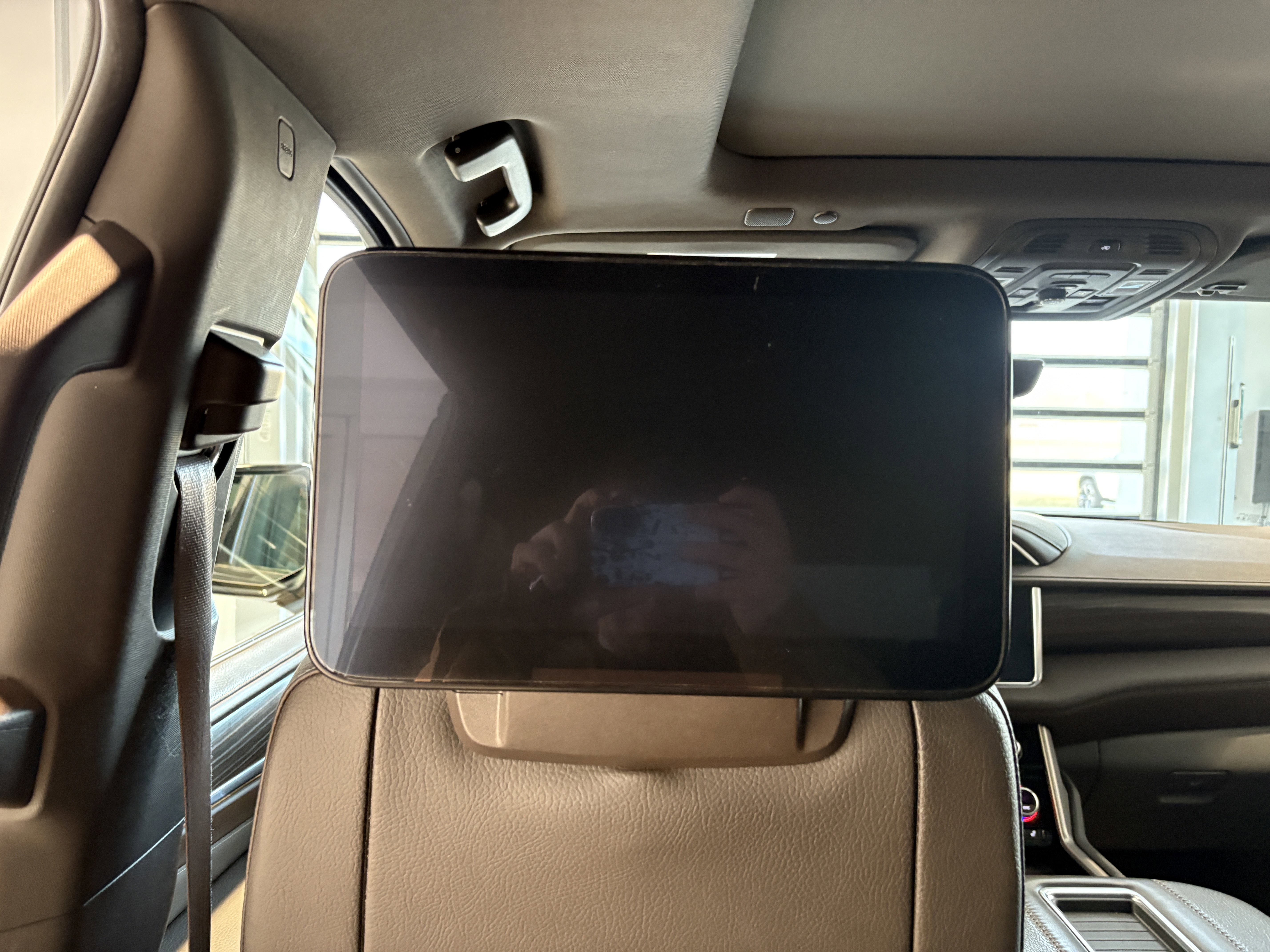 Used 2021 GMC Yukon XL Denali w/ Denali Ultimate Package image 23