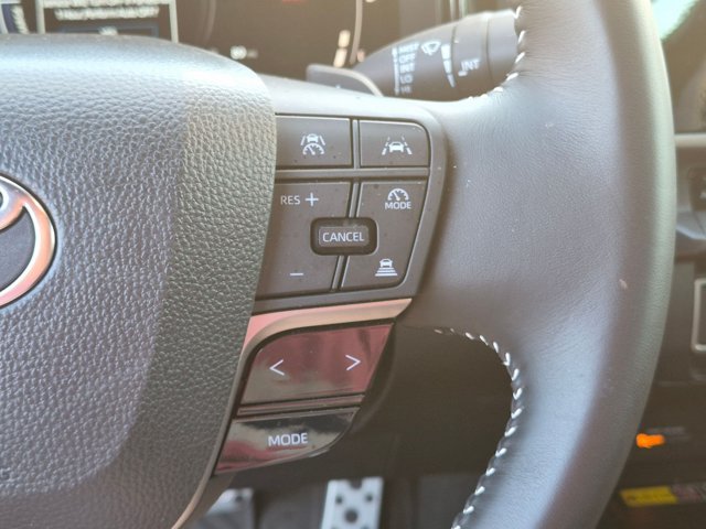 Used 2026 Toyota Camry SE FWD image 16