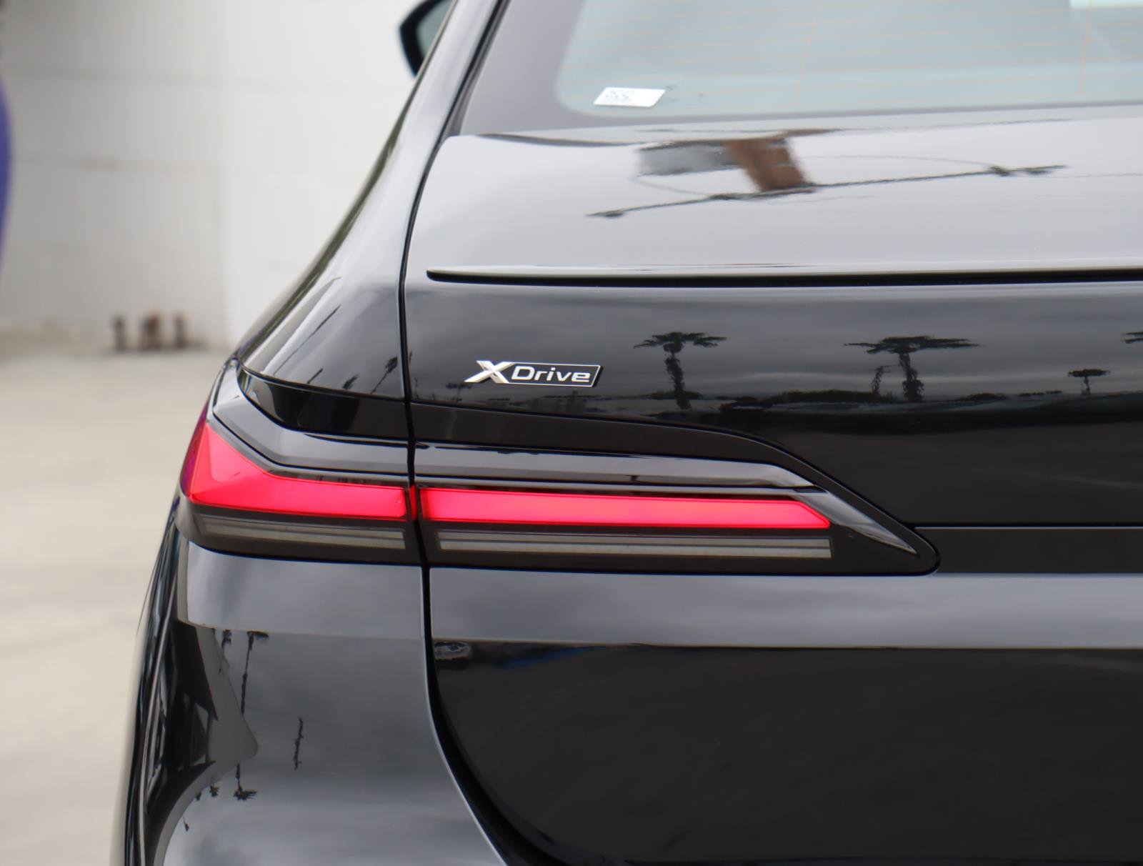 New 2026 BMW 750e xDrive w/ Executive Package image 5