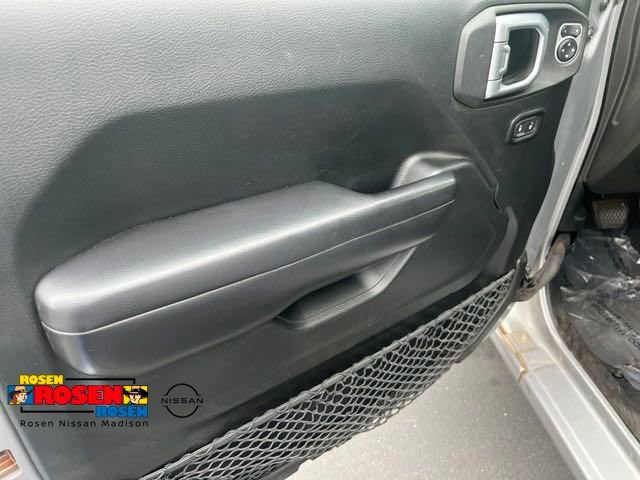 Used 2019 Jeep Wrangler Unlimited Sport S AWD/4WD image 10