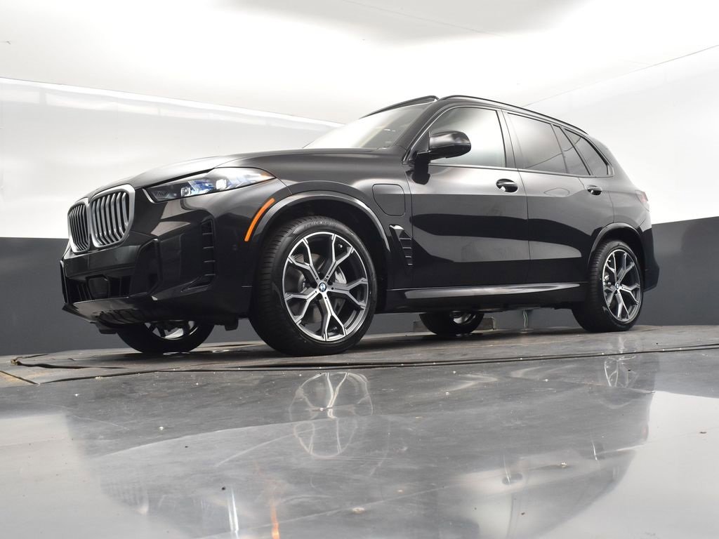 New 2026 BMW X5 xDrive50e image 38