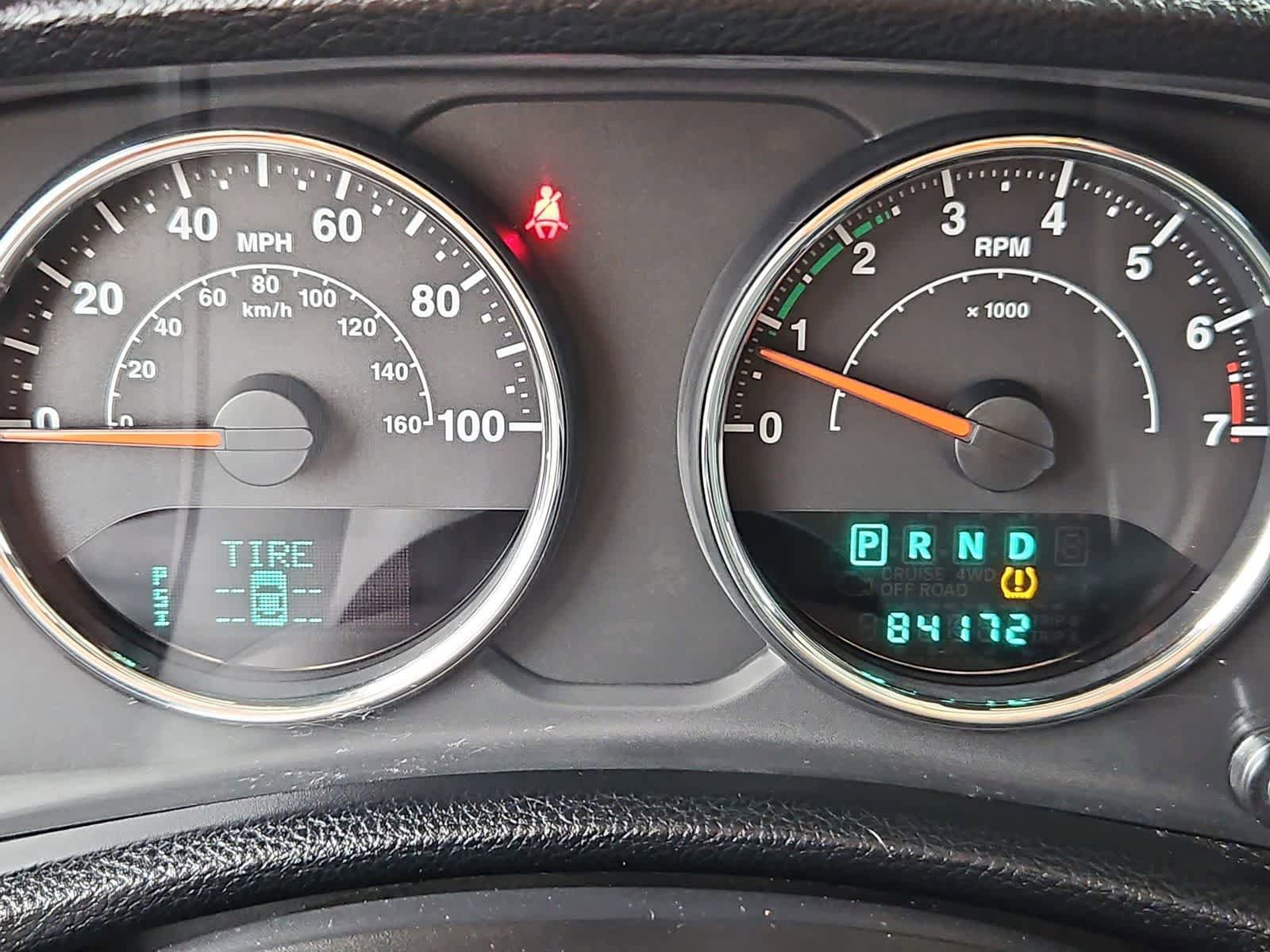 Used 2014 Jeep Wrangler Rubicon w/ Connectivity Group AWD/4WD image 28