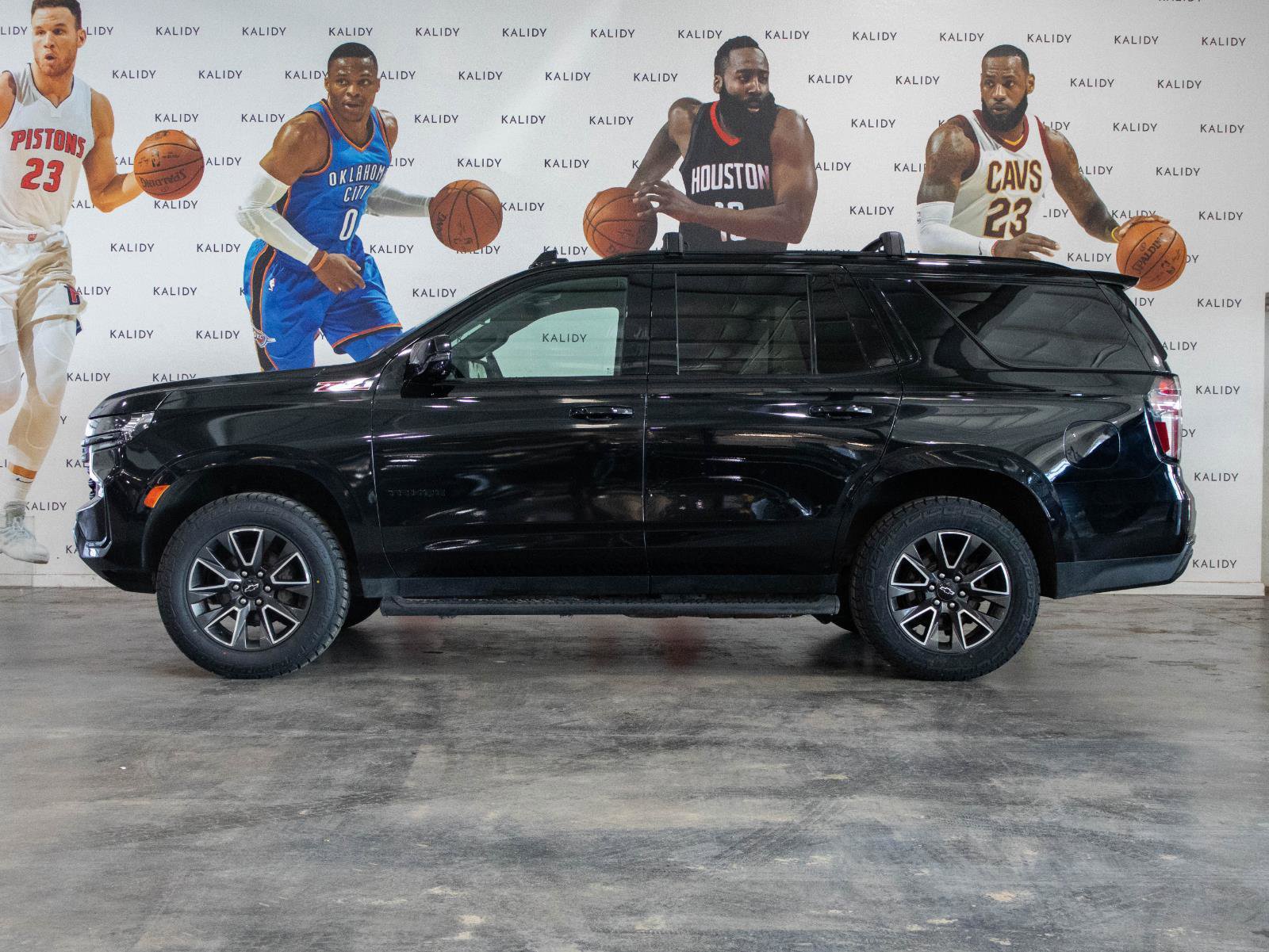 Used 2021 Chevrolet Tahoe Z71 w/ Luxury Package image 17