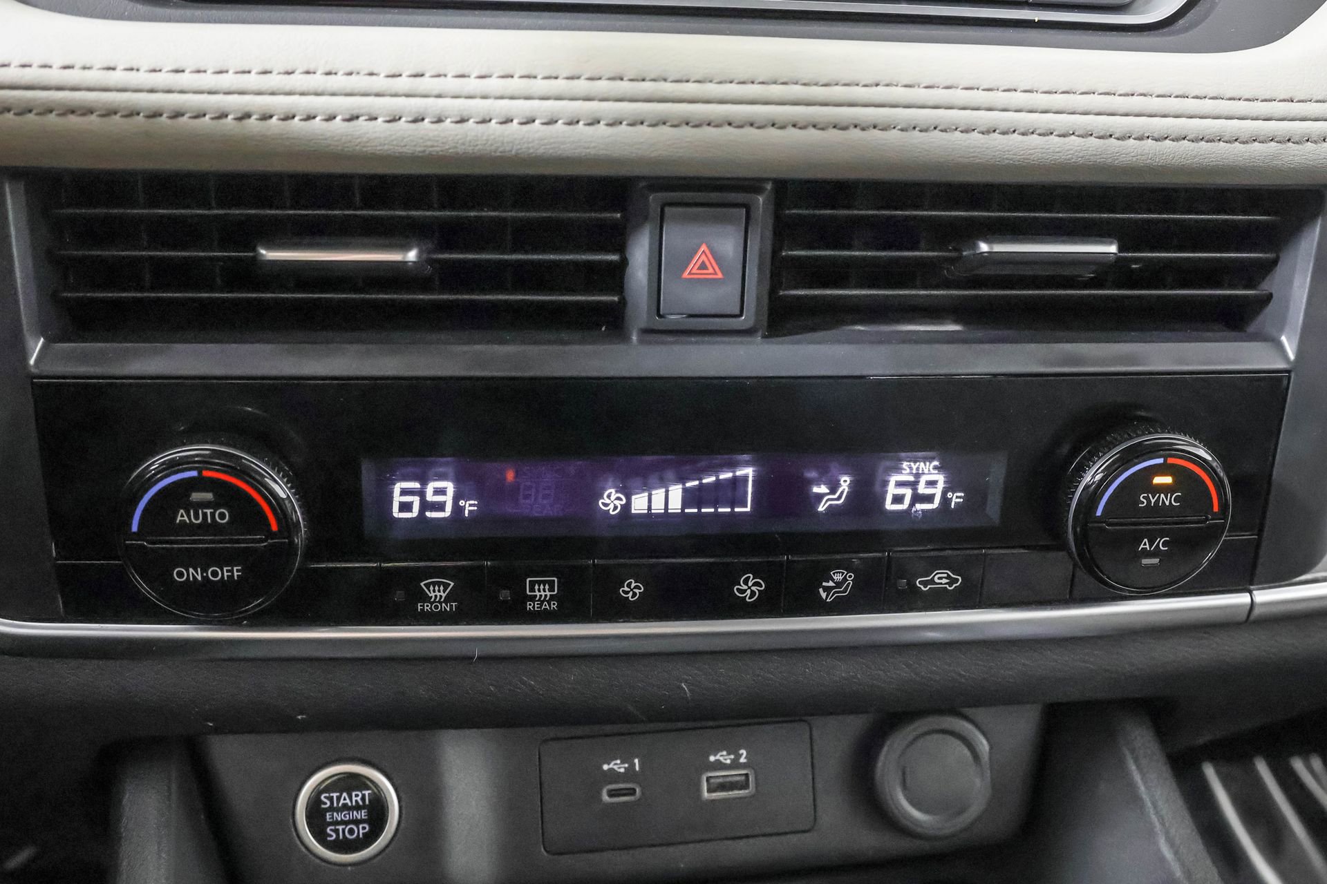 Used 2023 Nissan Rogue SV image 31