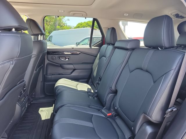 New 2025 Honda Pilot Touring image 15