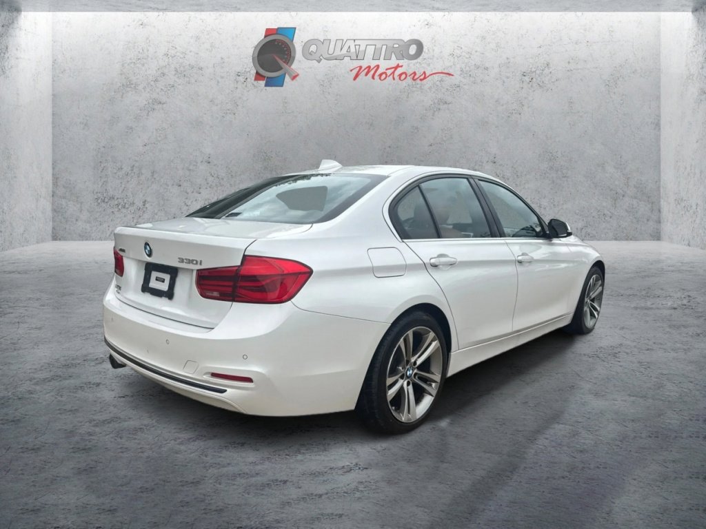 Used 2018 BMW 330i xDrive Sedan AWD/4WD image 6