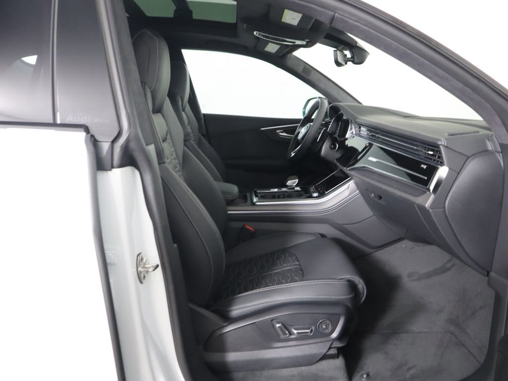 New 2025 Audi RS Q8 performance image 21