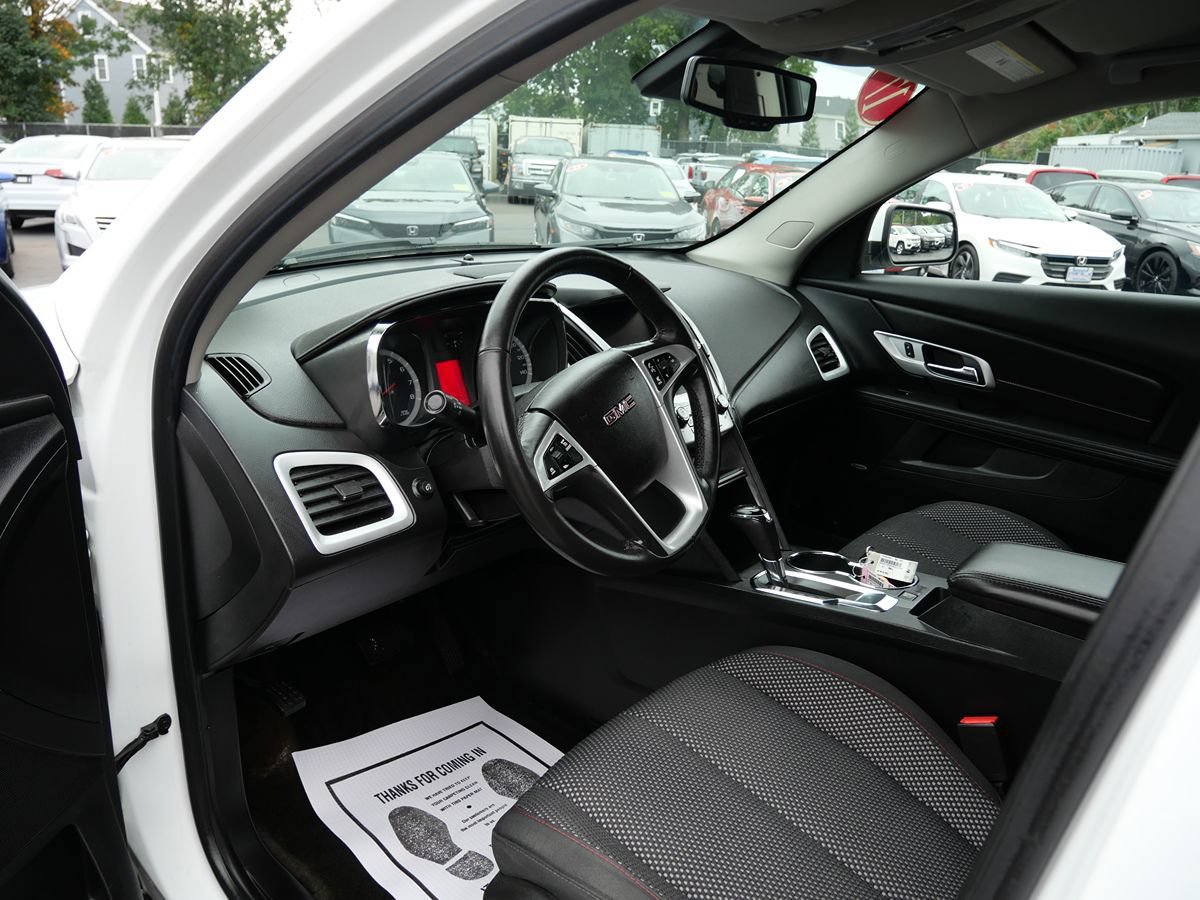 Used 2017 GMC Terrain SLE w/ Convenience Package AWD/4WD image 9