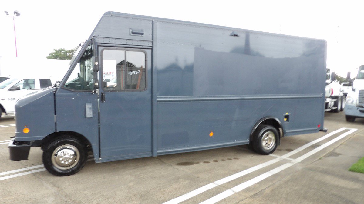 Used 2019 Ford E-450 and Econoline 450 Super Duty RWD image 4