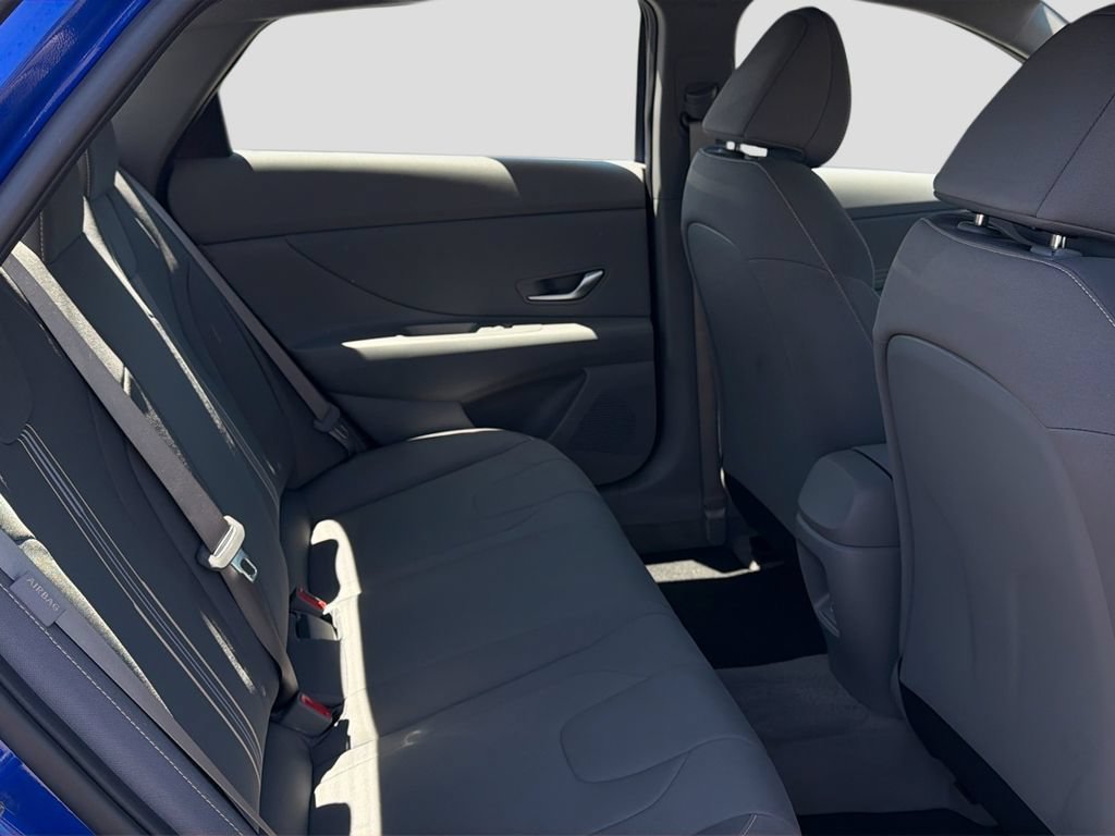 Certified 2025 Hyundai Elantra Sport FWD image 26