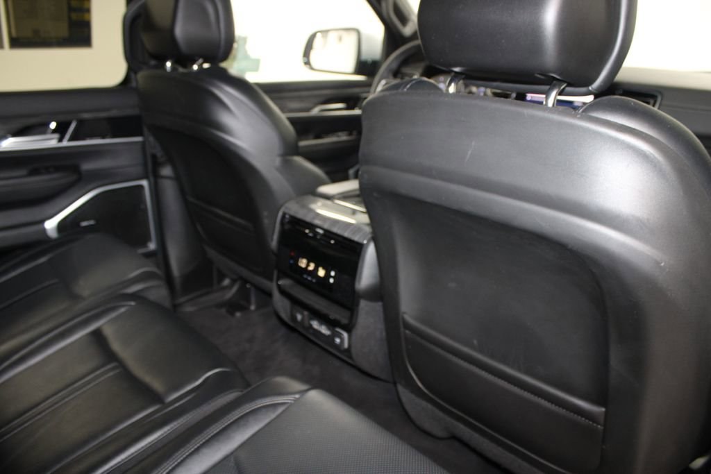 Used 2022 Jeep Wagoneer Series II image 34