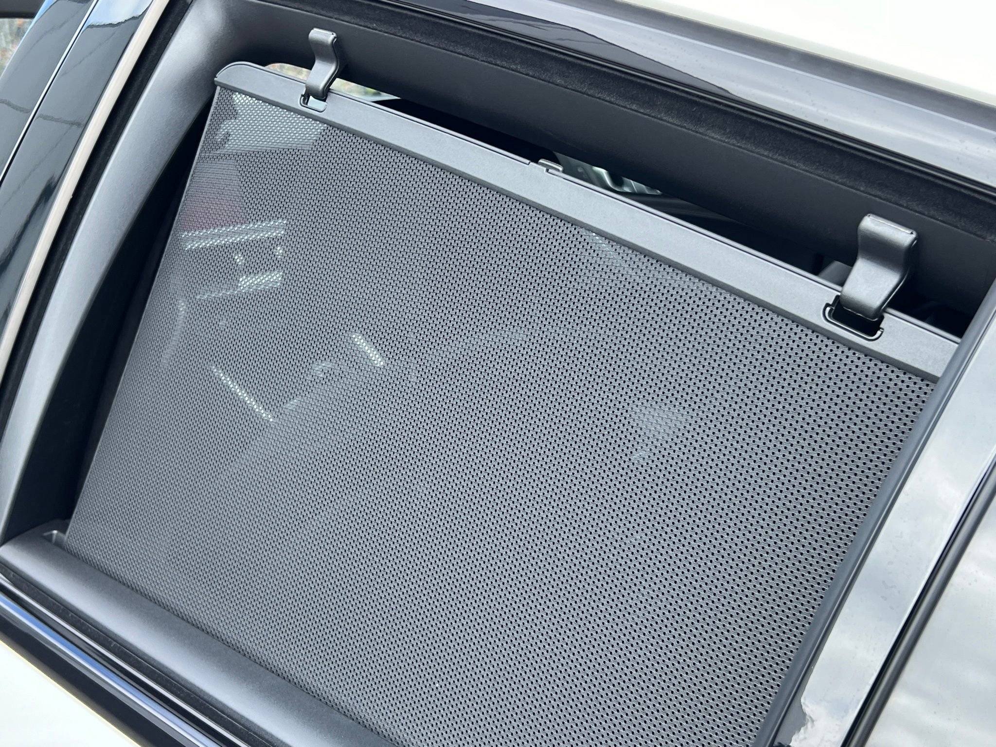 Used 2020 BMW X6 M50i w/ Executive Package image 38