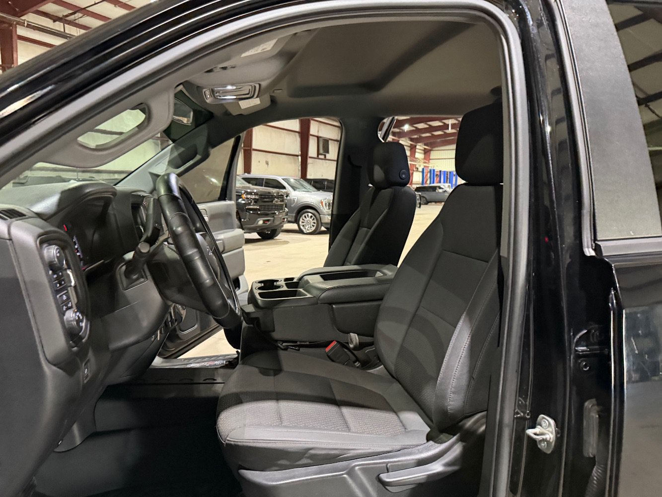 Used 2020 Chevrolet Silverado 1500 Custom Trail Boss w/ Custom Convenience Package AWD/4WD image 14