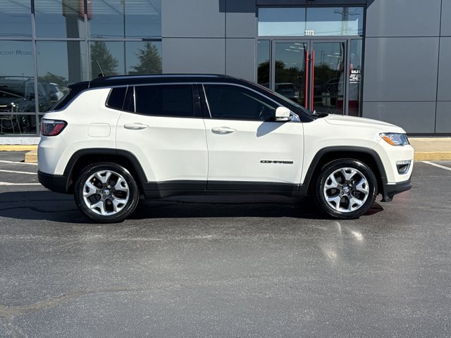 Used 2019 Jeep Compass Limited FWD image 2