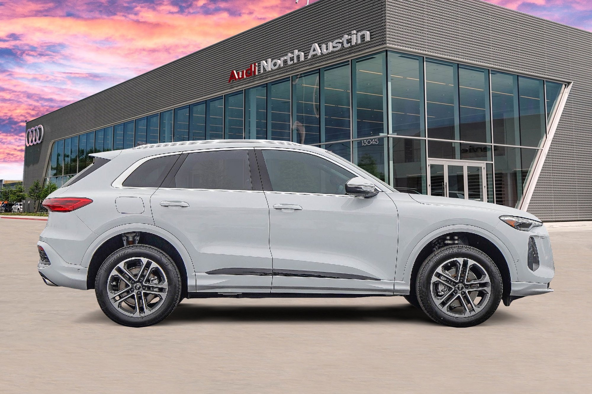 New 2025 Audi Q5 Premium Plus image 3